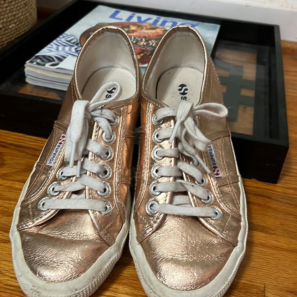 Rose Gold Supergas sz 39 from Garnet Hill 🍾 Preppy with a kick.